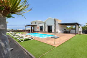 Villa Los Dragos, Playa Blanca